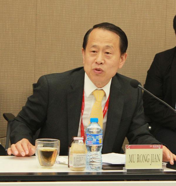 慕镕鍵：把關(guān)愛橫向到邊，豎向到底