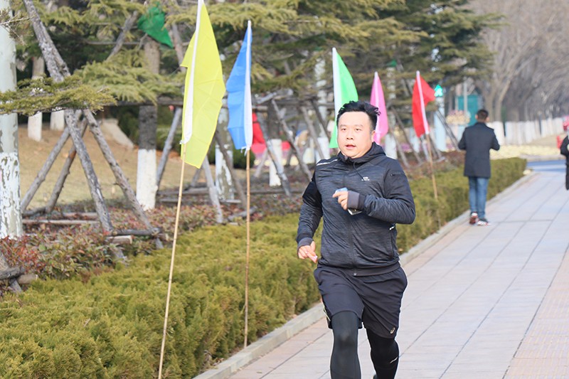 聯(lián)橋集團(tuán)2019春季越野賽燃情開賽(圖38)